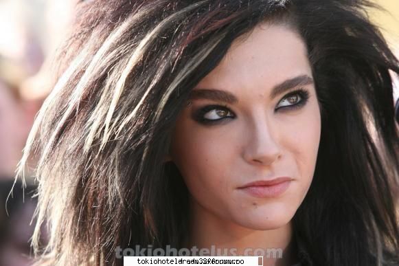 Poze - bai elenutza ce mi-a placut gluma de pe forum - --Bill Kaulitz--